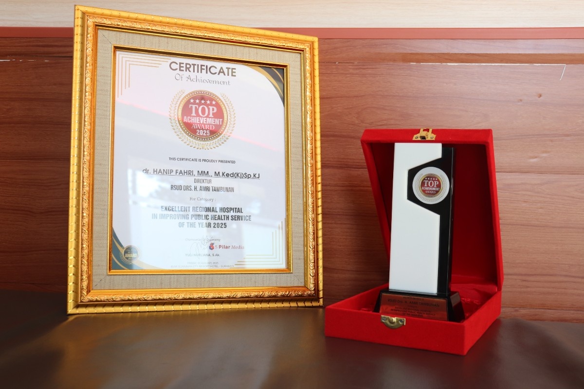 Penghargaan Excellent Regional Hospital in Improving Public Health Service of The Year 2025