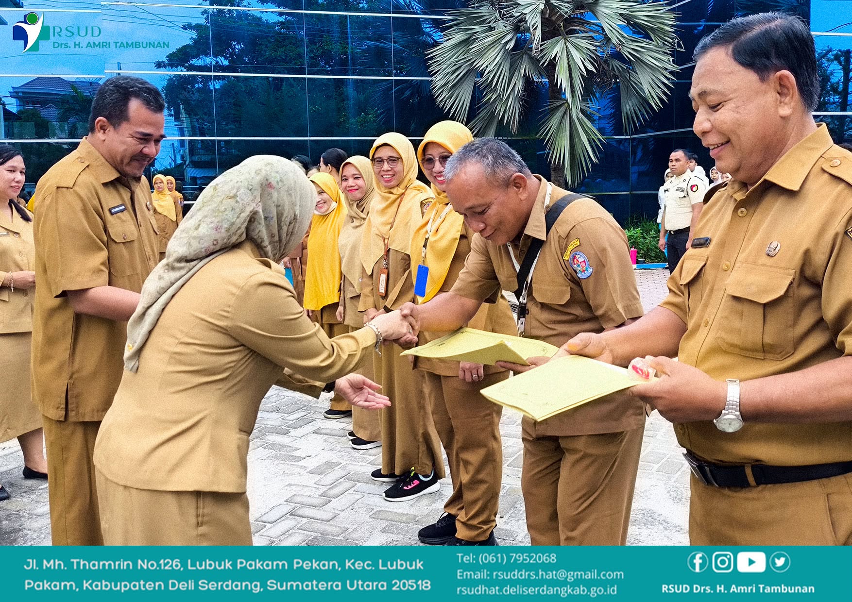RSUD Drs. H. AMRI Tambunan Serahkan SK Kenaikan Pangkat dan SK Pensiun sebagai Apresiasi atas Dedikasi ASN